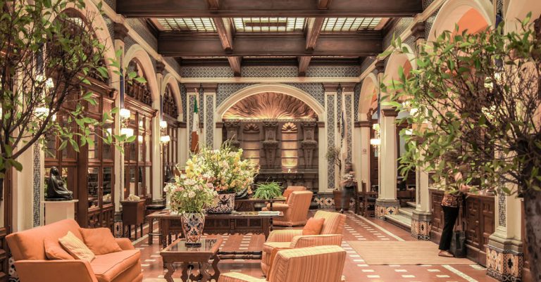 Who Lives in the Plaza Hotel? Discover the Luxurious Residences in NYC