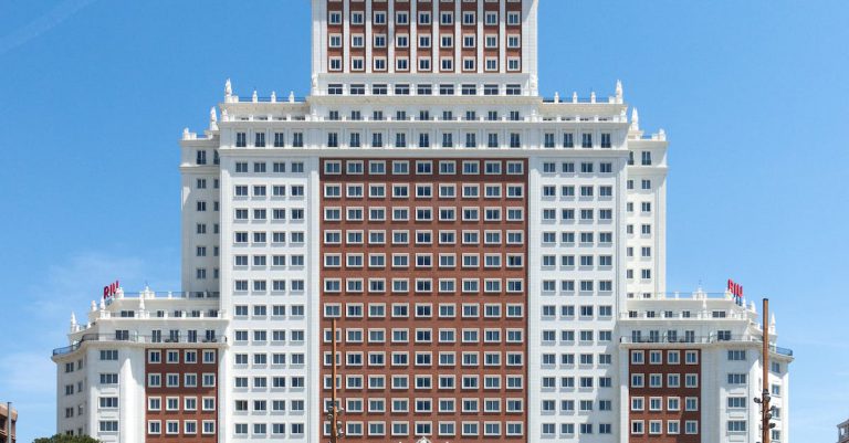 Who Owns the Plaza Hotel in 2020? A Comprehensive Guide