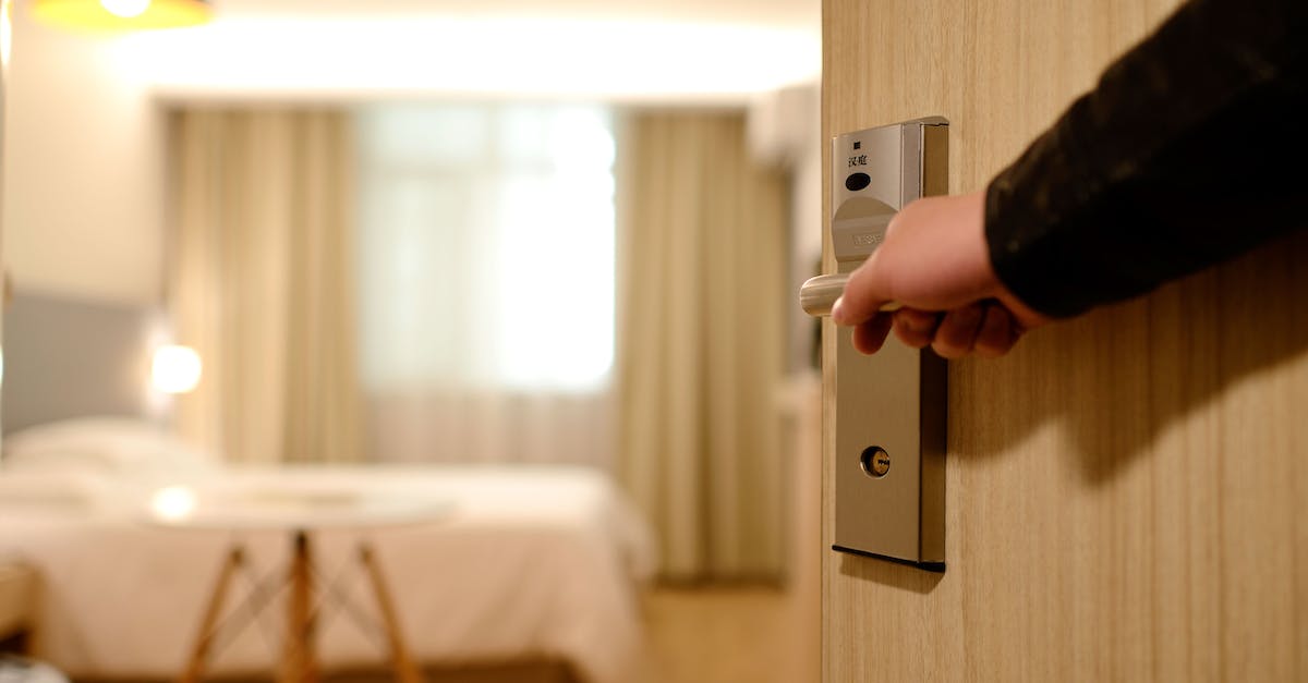 How to Open Hotel Door Without Key Card
