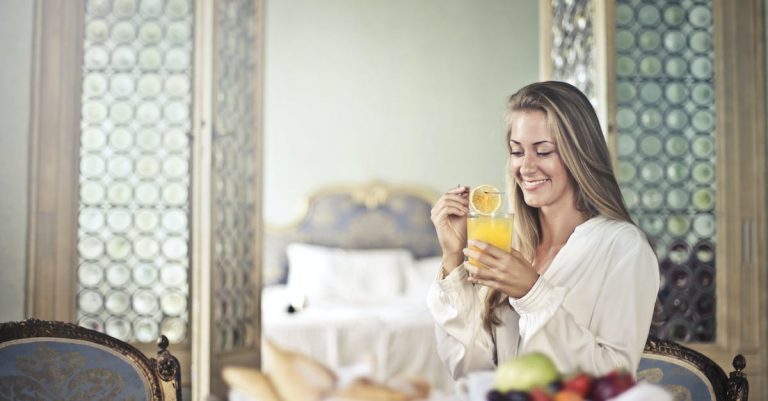Eating Healthy in a Hotel: Tips and Tricks