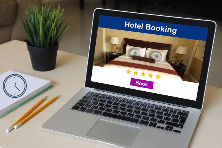 Tips for Booking a Hotel After Midnight