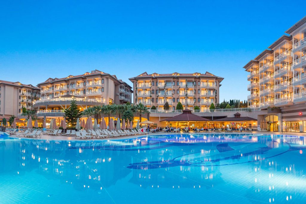 Why Do People Put a Towel Under the Hotel Room Door? Hotel Chantelle