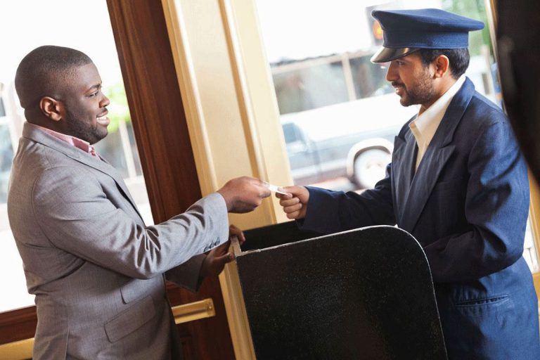 How Much To Tip Valet At 5 Star Hotel: A Comprehensive Guide