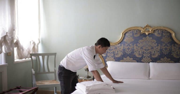 Can Hotel Workers Come Into Your Room Without Permission?