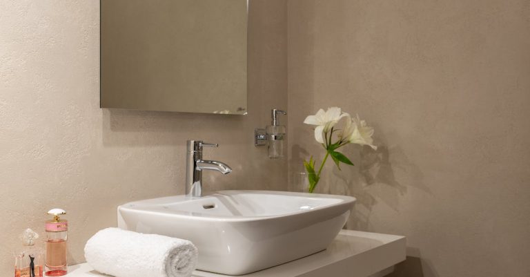Are Hotel Toiletries Free? A Comprehensive Guide