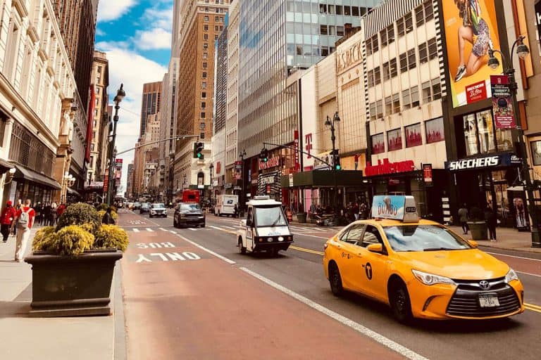 Can You Park In Front Of A Hotel In Nyc?