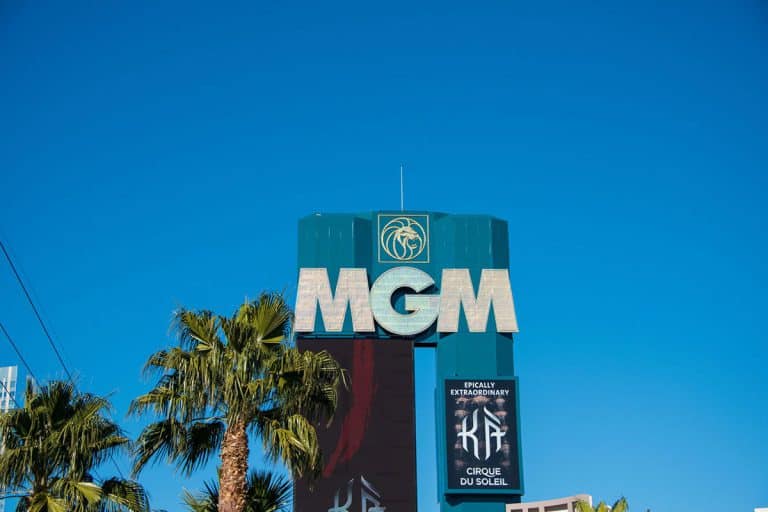 Walking From Tropicana To Mgm: A Convenient And Scenic Route