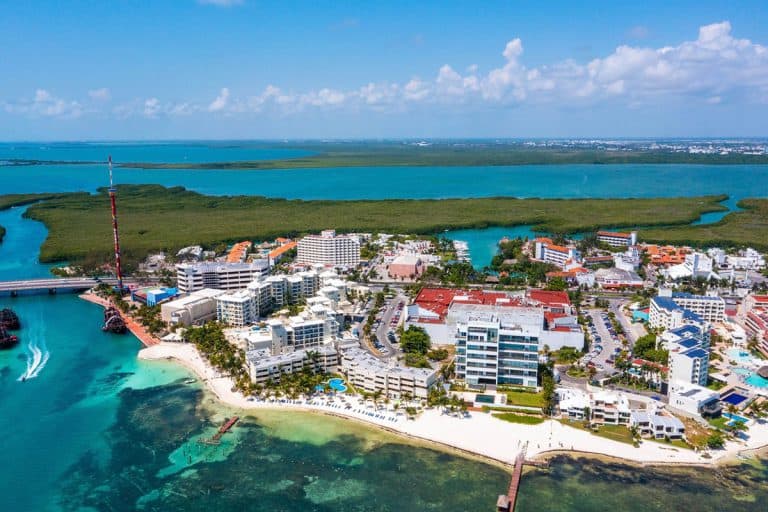 Exploring The Cancun Hotel Zone: A Guide To Walking And Discovering