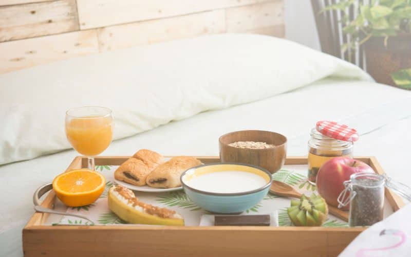 Breakfast served in hotel room