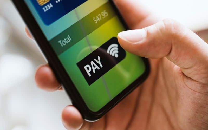Using mobile payment app