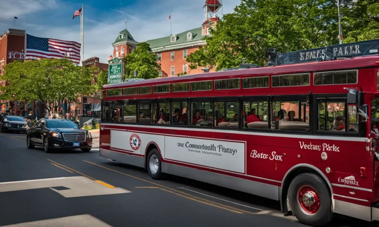 Hotels with Shuttles to Fenway Park: Transportation for Red Sox Games